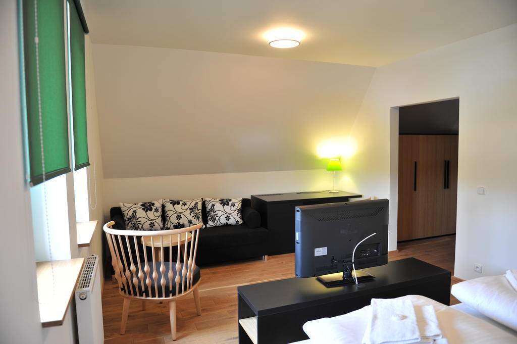 Hotel Agnes Bohdanec Room photo